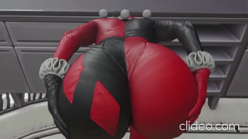 Harley Quinn's voluptuous derriere in tantalizing motion